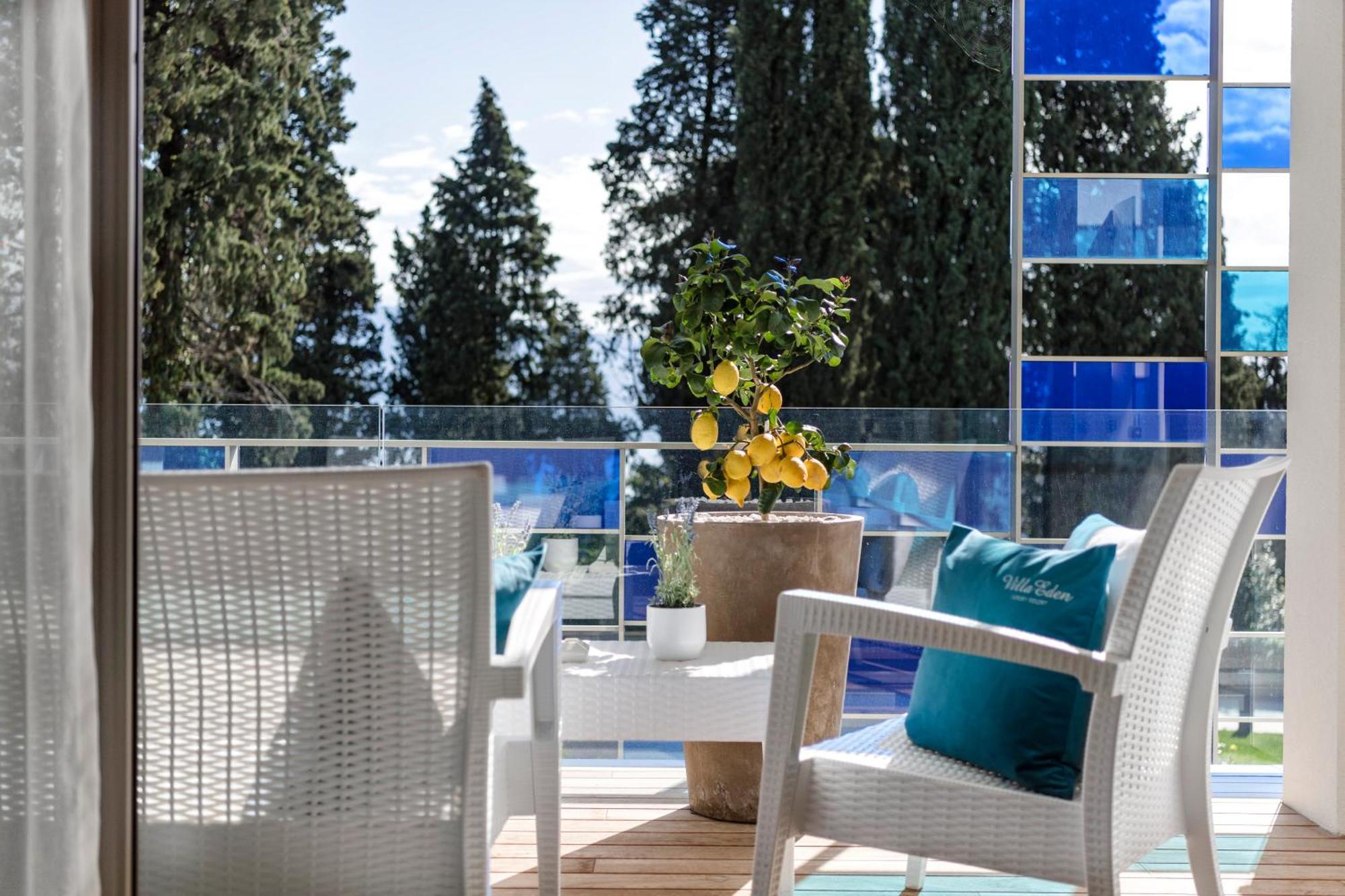 Eden Reserve Hotel Гардоне Ривера Екстериор снимка